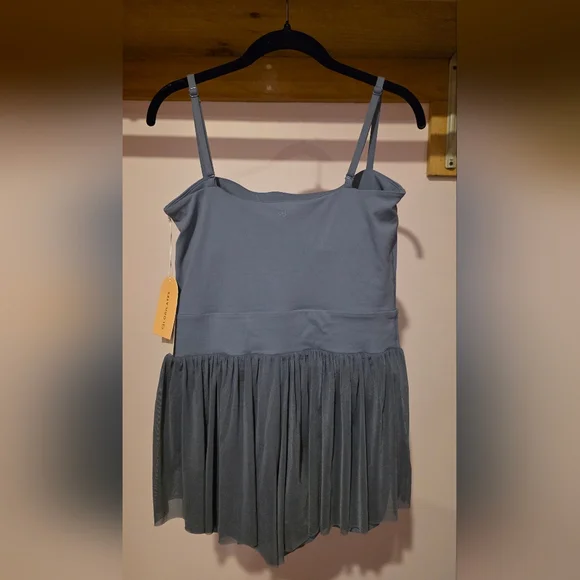 Blogilates Barre Active Romper Steel Blue Size M - Picture 9 of 16